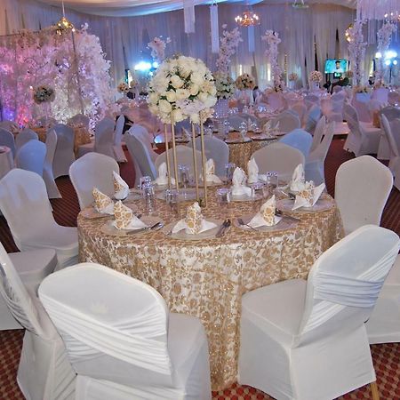 Imperial Resort Beach Hotel 엔테베 외부 사진