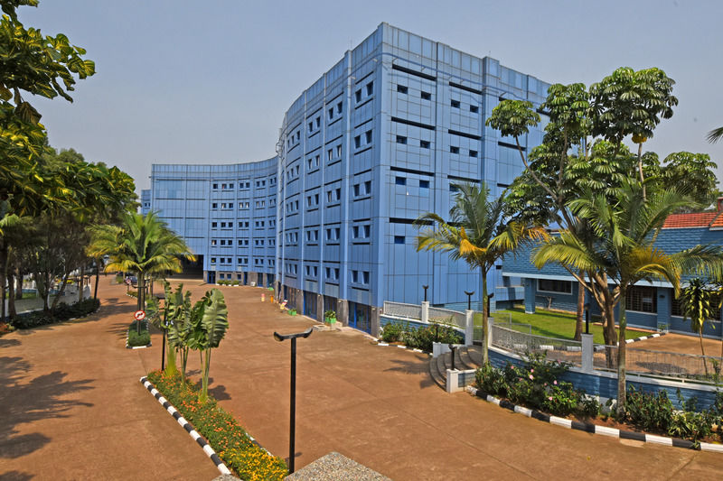 Imperial Resort Beach Hotel 엔테베 외부 사진