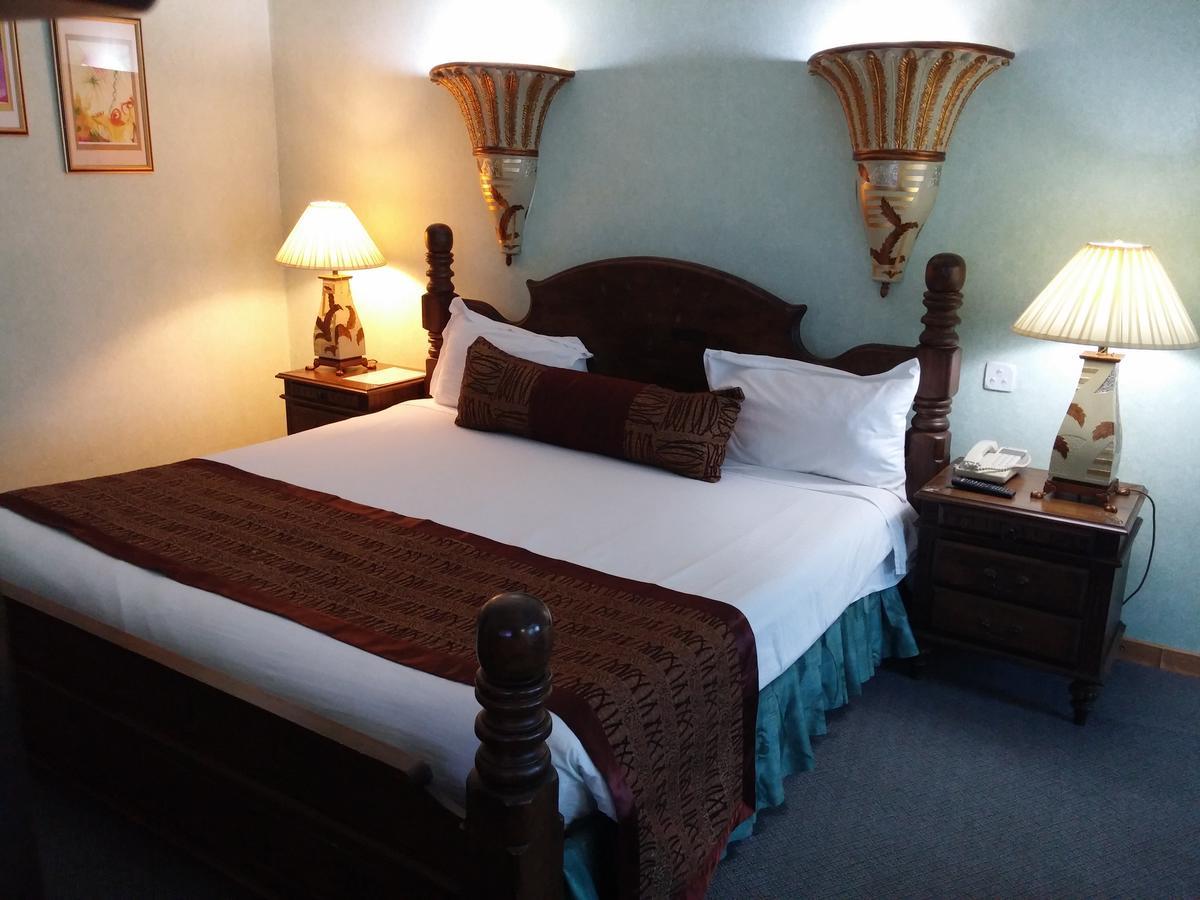 Imperial Resort Beach Hotel 엔테베 외부 사진