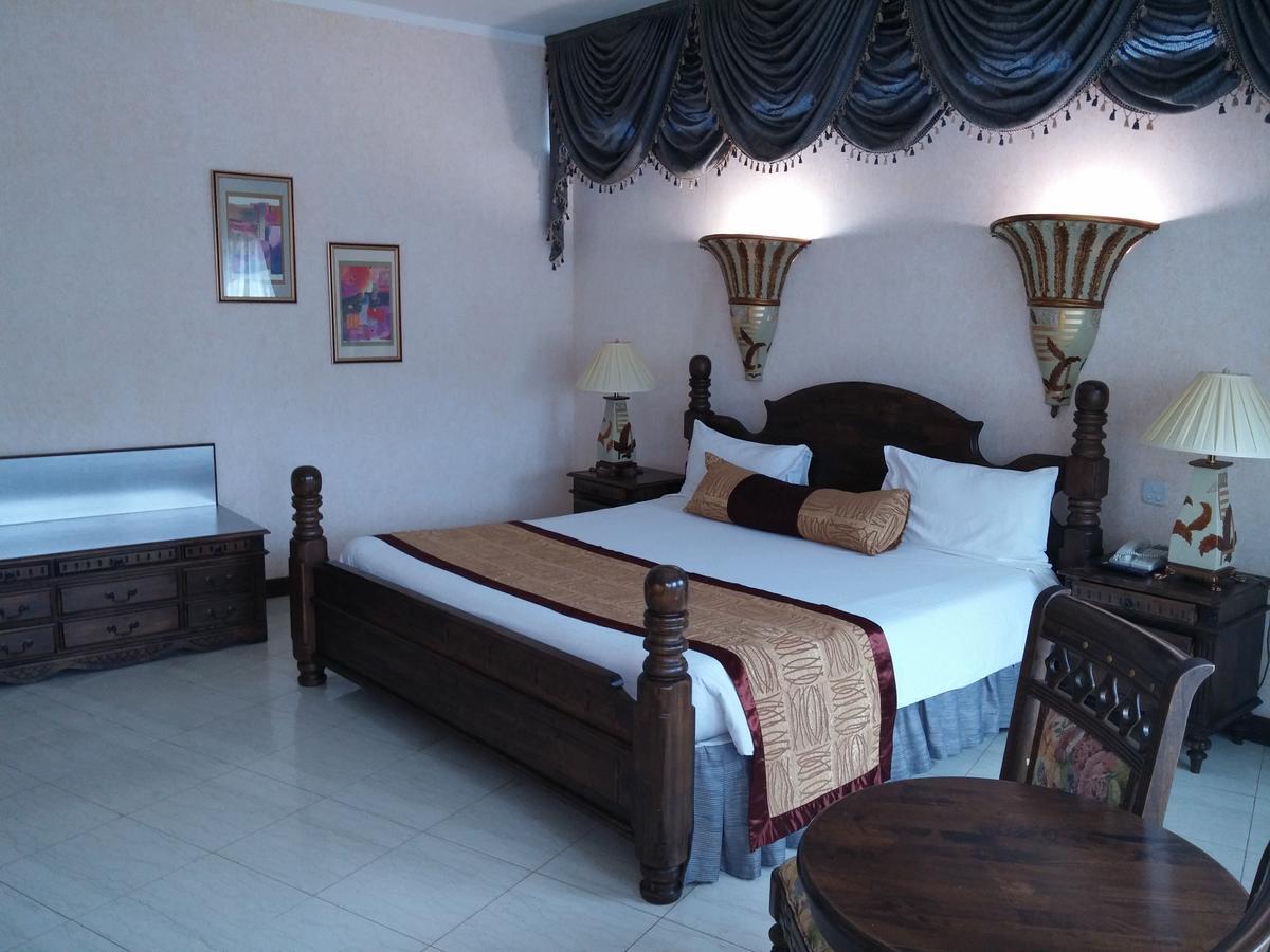 Imperial Resort Beach Hotel 엔테베 외부 사진