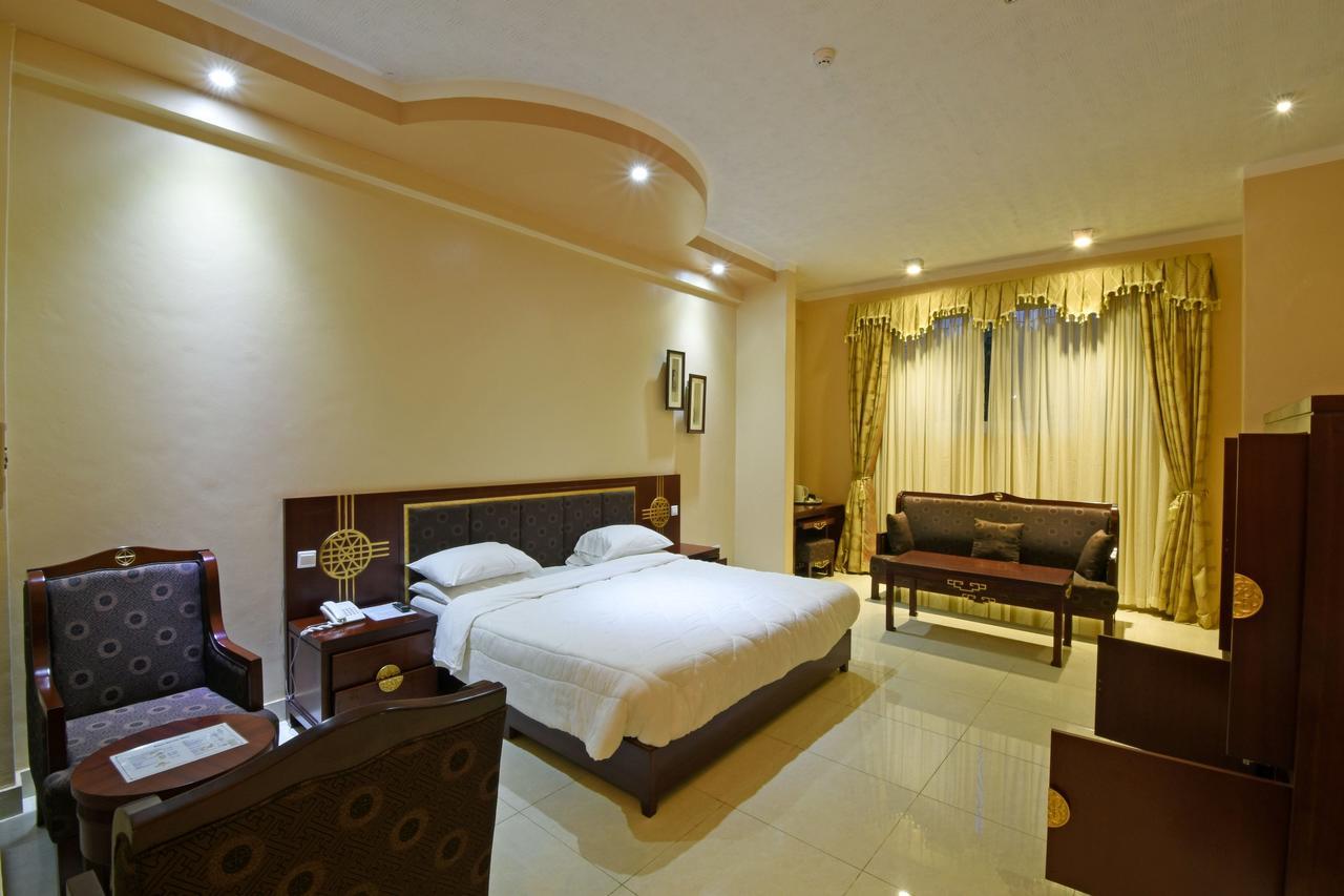 Imperial Resort Beach Hotel 엔테베 외부 사진